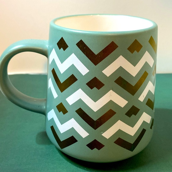 Thyme &Table Stoneware Chevron White & Green Geometric Design Slate Mint Green - Picture 3 of 7